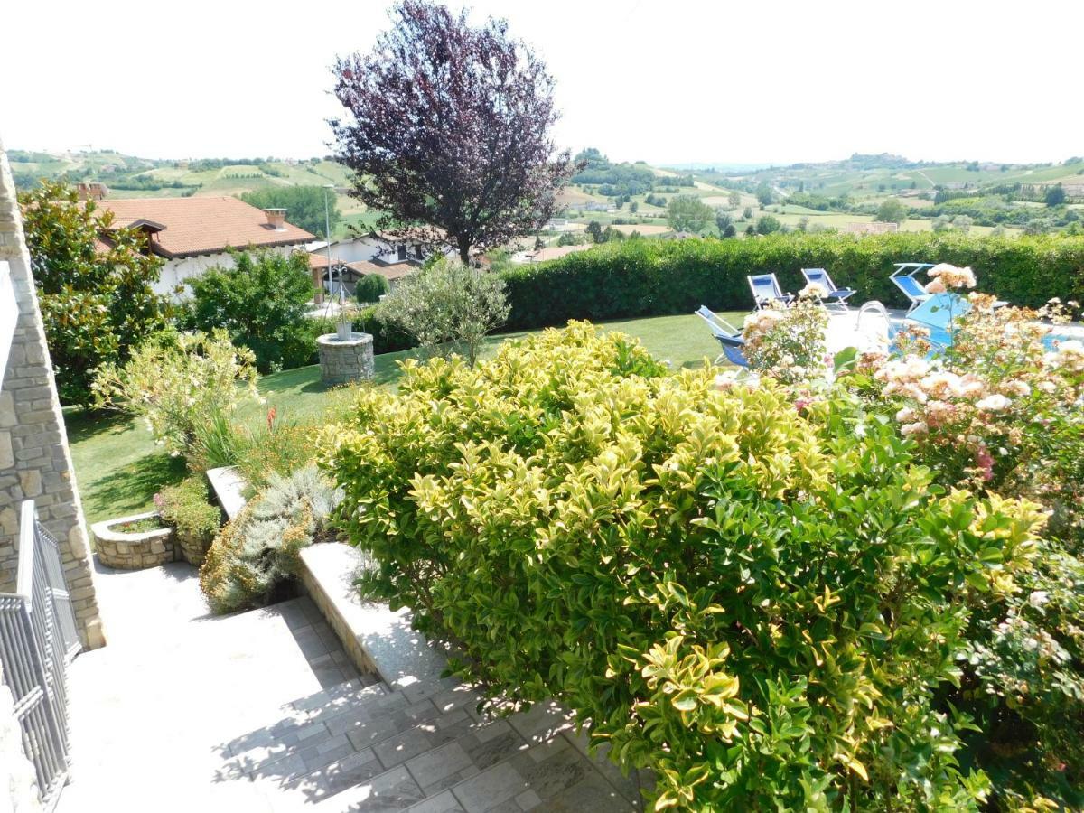 La Casa Blu Apartment Montegrosso d'Asti ภายนอก รูปภาพ